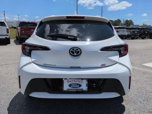 Ice Cap 2024 Toyota Corolla SE
