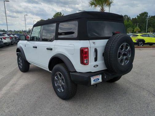 Oxford White 2026 Ford Bronco Big Bend