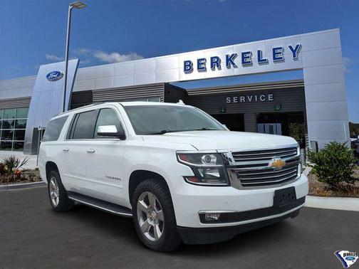 Summit White 2018 Chevrolet Suburban Premier SUV