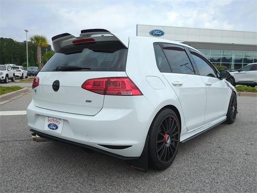 2017 Volkswagen Golf