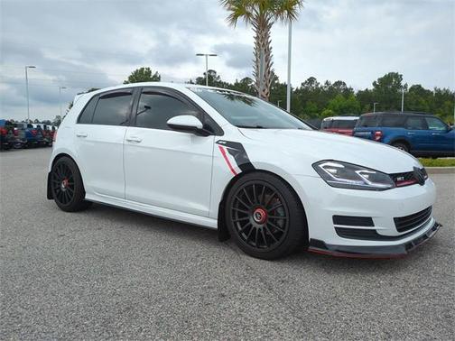 2017 Volkswagen Golf