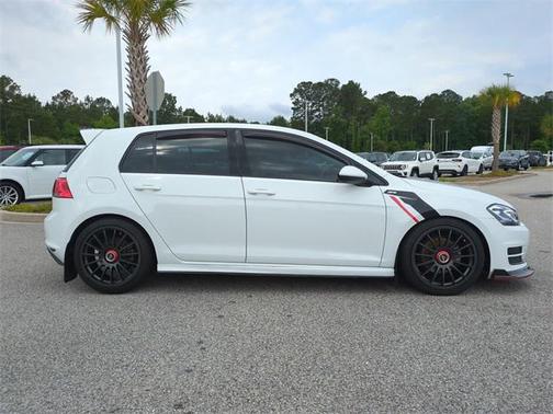 2017 Volkswagen Golf