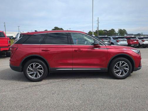 2025 Lincoln Corsair Premiere