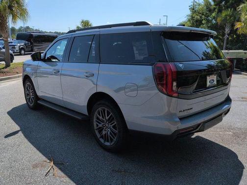 GLACIER GRAY MET TRI-COAT 2026 Ford Expedition Platinum