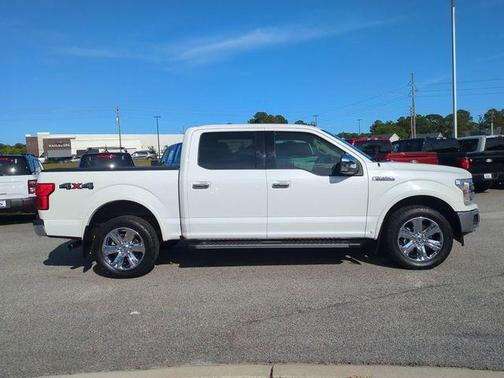 STAR WHITE METALLIC TRI-COAT 2020 Ford F-150 Lariat