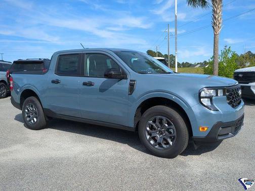 Azure Gray Metallic Tri-Coat 2026 Ford Maverick XLT