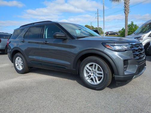 CARBONIZED GRAY METALLIC 2026 Ford Explorer Active