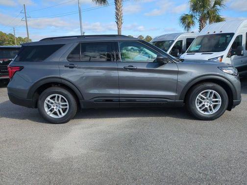 CARBONIZED GRAY METALLIC 2026 Ford Explorer Active