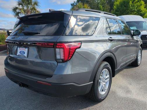 CARBONIZED GRAY METALLIC 2026 Ford Explorer Active