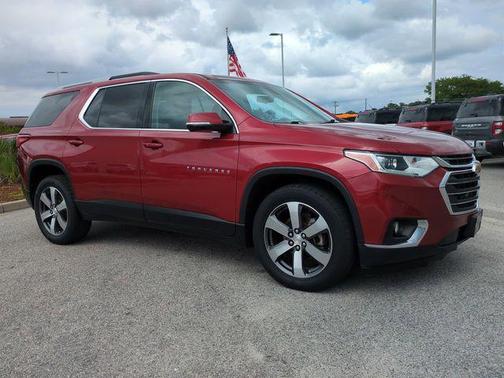 Cajun Red Tintcoat 2018 Chevrolet Traverse LT Leather