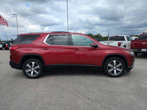 Cajun Red Tintcoat 2018 Chevrolet Traverse LT Leather