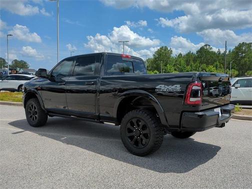 2022 RAM 2500 Laramie Crew Cab 4x4 6'4' Box