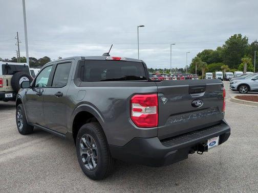 CARBONIZED GRAY METALLIC 2026 Ford Maverick XLT