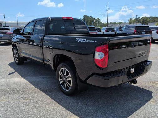 Midnight Black Metallic 2018 Toyota Tundra SR5