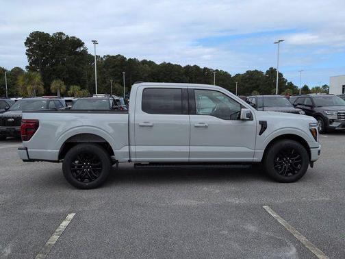 Avalanche 2026 Ford F-150 Lariat