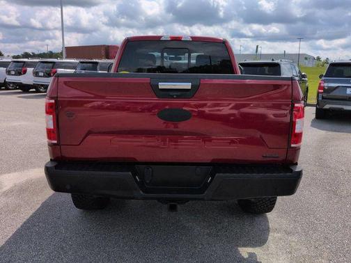 Ruby Red Metallic Tinted Clearcoat 2019 Ford F-150 XLT