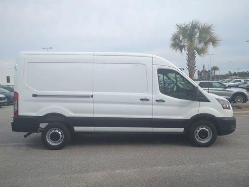 OXFORD WHITE 2026 Ford Transit-250 Base