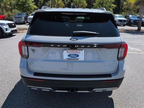 Avalanche Gray 2027 Ford Explorer Active