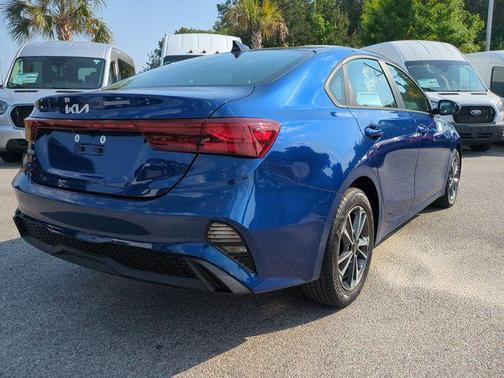 Deep Sea Blue 2023 Kia Forte LXS