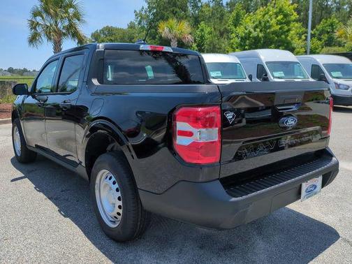 SHADOW BLACK 2026 Ford Maverick XL
