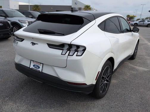 Star White Metallic Tri-Coat 2025 Ford Mustang Mach-E Premium