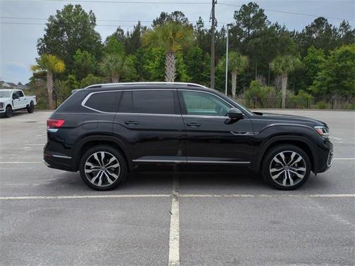 2023 Volkswagen Atlas 3.6L SEL Premium