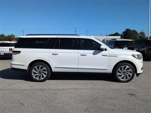 2023 Lincoln Navigator Reserve