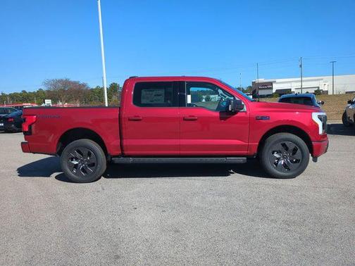 2025 Ford F-150 Lightning Flash