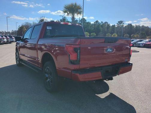 2025 Ford F-150 Lightning Flash