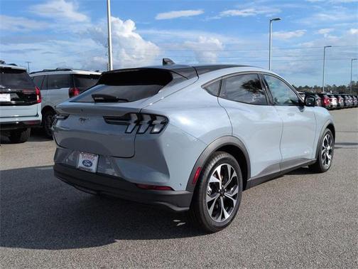 2024 Ford Mustang Mach-E Select