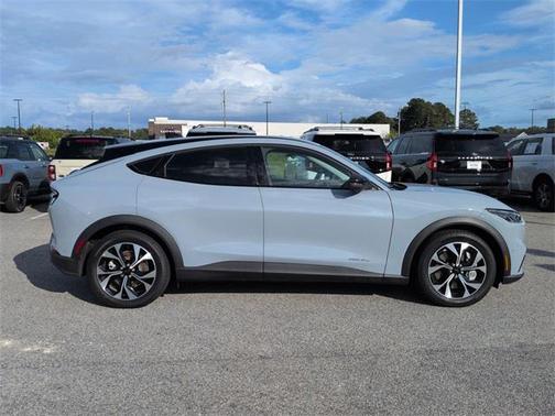 2024 Ford Mustang Mach-E Select