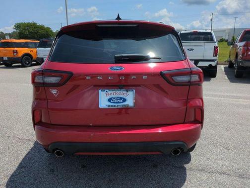 RAPID RED MET TINTED CC 2023 Ford Escape ST-Line