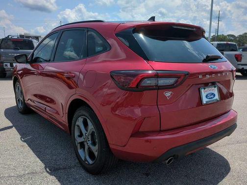 RAPID RED MET TINTED CC 2023 Ford Escape ST-Line