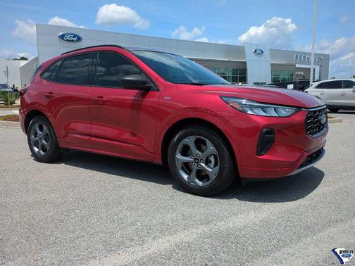 RAPID RED MET TINTED CC 2023 Ford Escape ST-Line