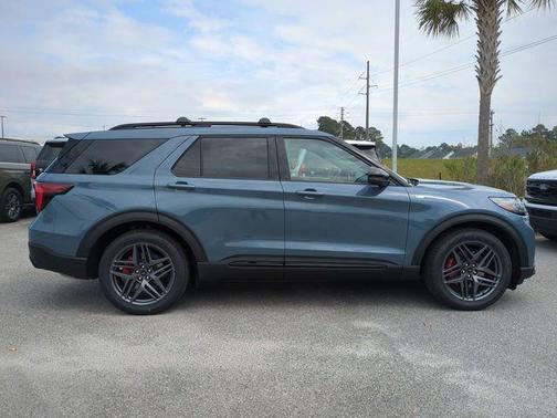 Vapor Blue Metallic 2026 Ford Explorer ST-Line
