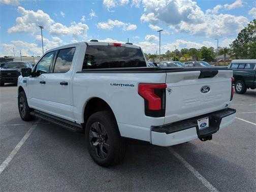 2024 Ford F-150 Lightning XLT