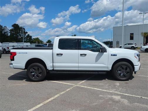2024 Ford F-150 Lightning XLT