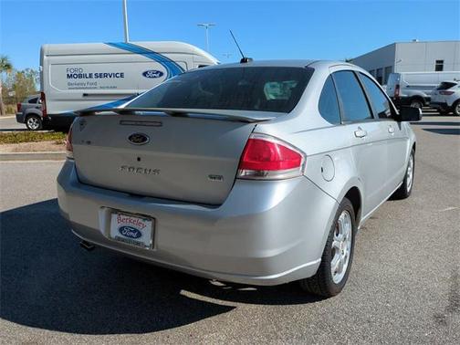 2009 Ford Focus SES