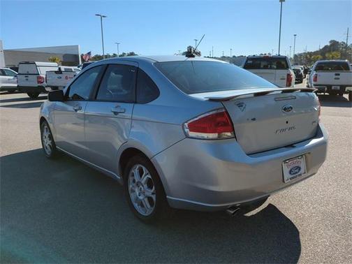 2009 Ford Focus SES