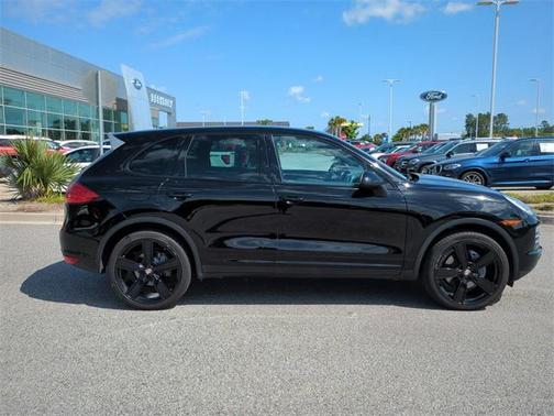 2014 Porsche Cayenne Base