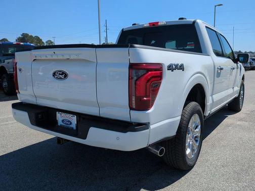 STAR WHITE METALLIC TRICOAT 2026 Ford F-150 Platinum