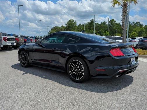2021 Ford Mustang EcoBoost