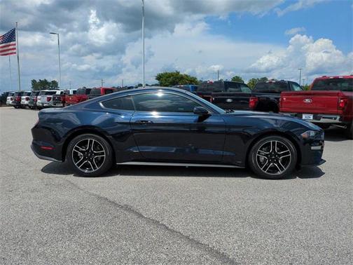 2021 Ford Mustang EcoBoost