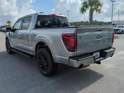 ICONIC SILVER METALLIC 2026 Ford F-150 Lariat