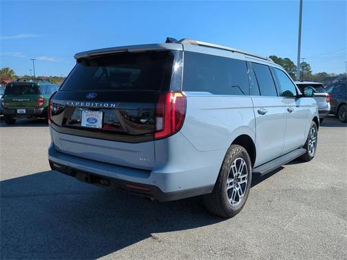 2025 Ford Expedition Max Active 4x4