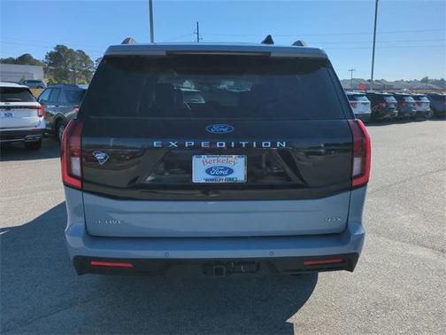 2025 Ford Expedition Max Active 4x4
