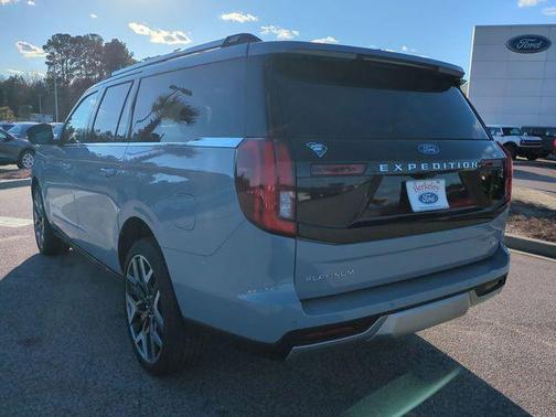 GLACIER GRAY MET TRI-COAT 2026 Ford Expedition Max Platinum