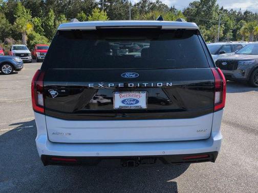SPACE SILVER METALLIC 2025 Ford Expedition Max Active 4x4