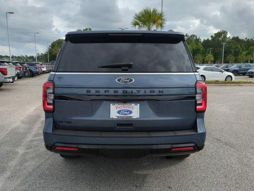 BLUE TINTED CLEARCOAT 2023 Ford Expedition Limited