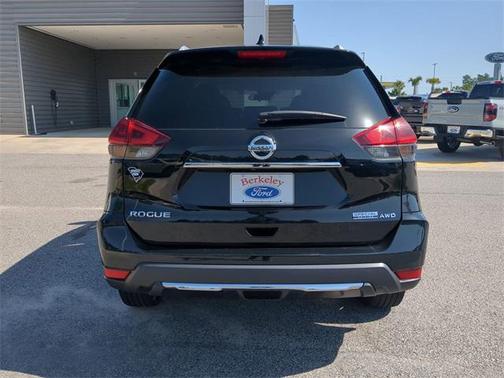 2020 Nissan Rogue S